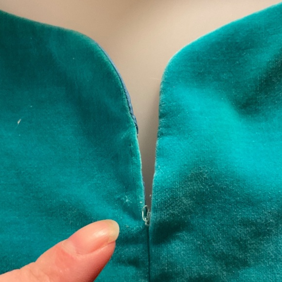 Exquisite 1950’s Aqua Velvet midi flare party dress - Picture 12 of 16